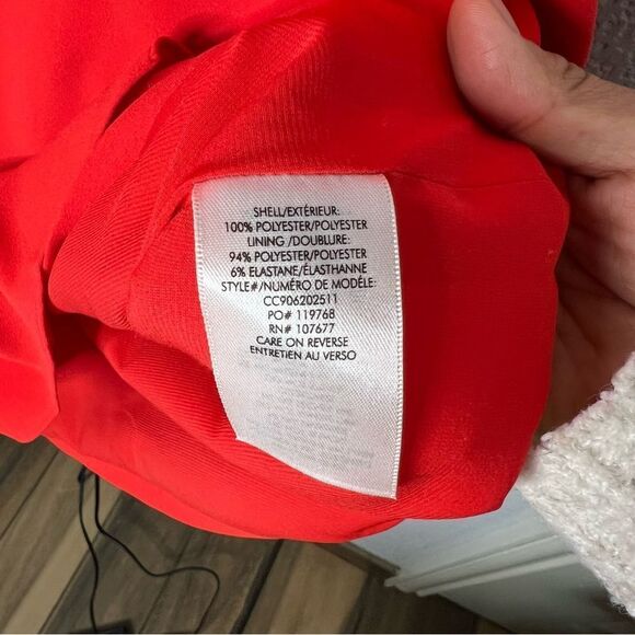 Alice + Olivia Asymmetrical Callie Cherry Red Mini V-Neckline Dress Size 12 - Picture 10 of 13